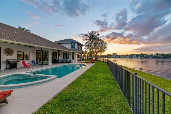 Wiltshire Village Of Greenview Shores 2, 1923 Grantham Ct, Wellington, Florida 33414, image 3