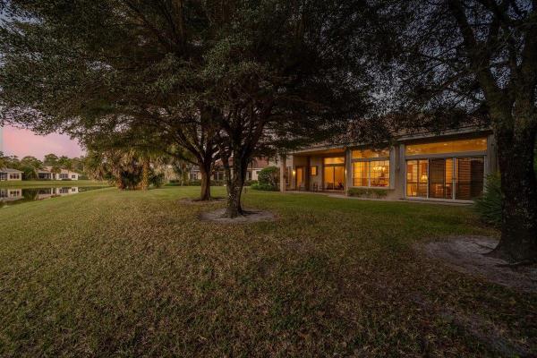 Binks Estates, 17063 Gulf Pine Cir, Wellington, Florida 33414, image 1