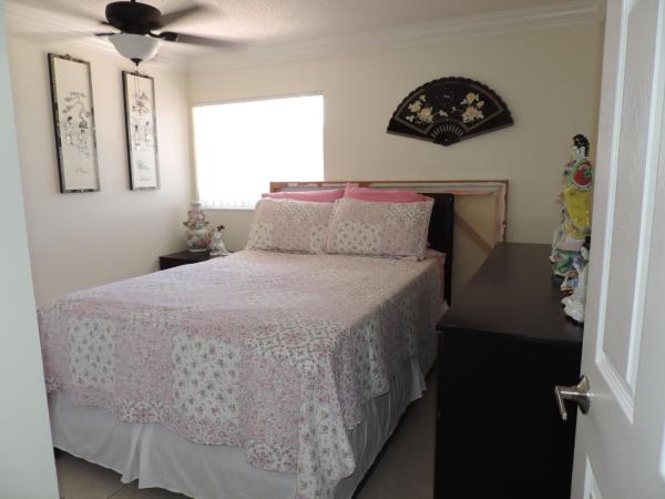 Palm Springs Village, 448 Fontana Dr, Palm Springs, Florida 33461, image 1
