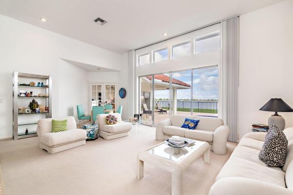 Presidential Estates, 3216 Embassy Dr, West Palm Beach, Florida 33401, image 1