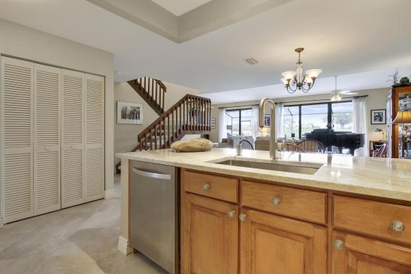 Prestwick Chase, 507 Prestwick Cir, Palm Beach Gardens, Florida 33418, image 2
