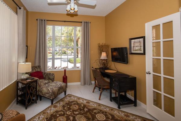 Oaks East, 345 Kelsey Park Cir, Palm Beach Gardens, Florida 33410, image 2