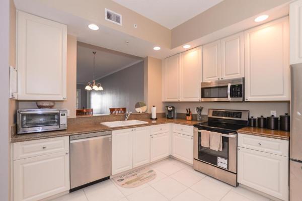 Harbour Isle West, 19 Harbour Isle Dr #205, Fort Pierce, Florida 34949, image 2