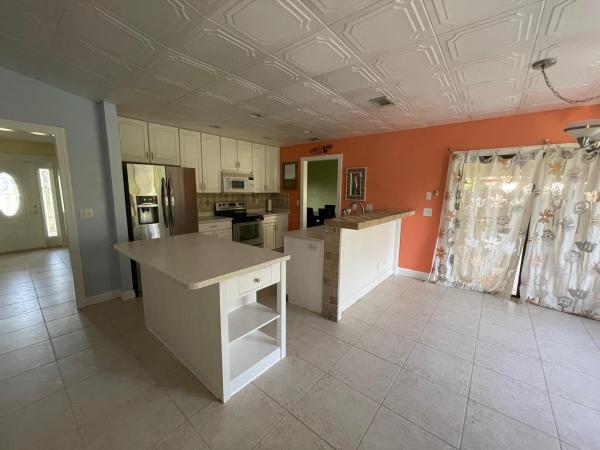 Sugar Pond Manor, 13532 Jonquil Pl, Wellington, Florida 33414, image 2