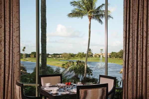 Willow Wood Midrise At Boca Country Club, 6797 Willow Wood Dr #6066, Boca Raton, Florida 33434, image 2