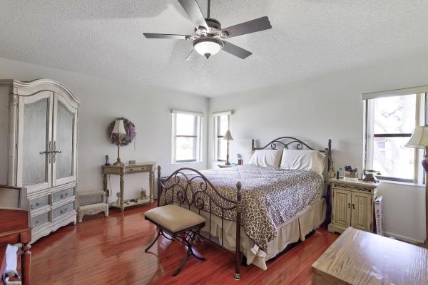 Sun Valley East, 9668 Sills Dr E #201, Boynton Beach, Florida 33437, image 2