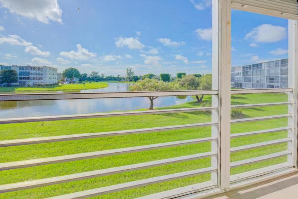 Guildford At Century Village, 2015 Guildford A, Boca Raton, Florida 33434, image 2