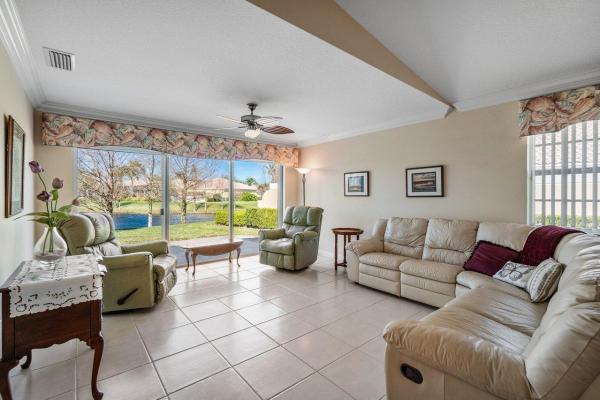 Magnolia Bay, 5015 Magnolia Bay Cir, Palm Beach Gardens, Florida 33418, image 2