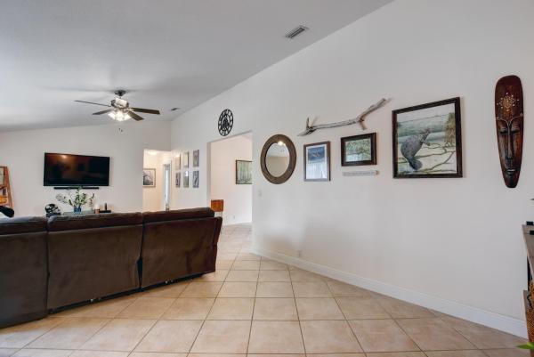 Lakes Of Lantana, 5264 Ouachita Dr, Lake Worth, Florida 33467, image 1