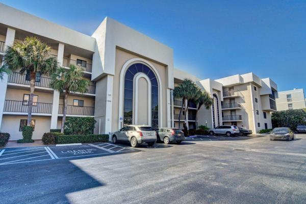 Lakewood At Palm Beach, 3525 S Ocean Blvd #401, South Palm Beach, Florida 33480, image 1
