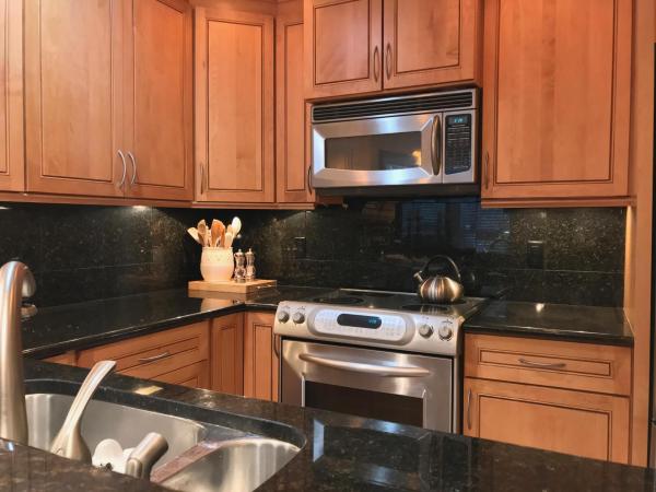 Cypress Cove, 674 Kensington Pl #3B, Wilton Manors, Florida 33305, image 2