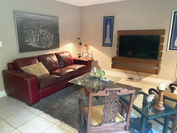 Cypress Cove, 674 Kensington Pl #3B, Wilton Manors, Florida 33305, image 3