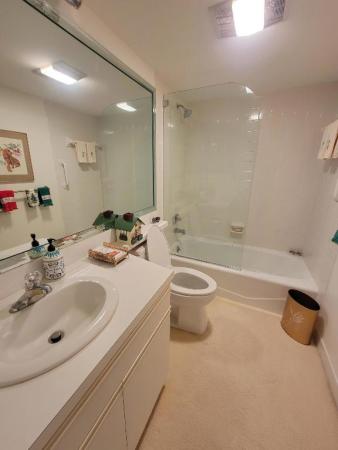 Oak Harbour, 333 Oak Harbour Dr, Juno Beach, Florida 33408, image 1