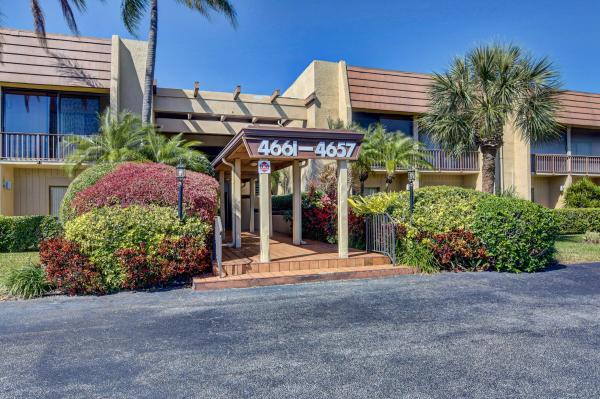 Plaza Court At The Fountains Country Club, 4661 Fountains Dr S #110, Lake Worth, Florida 33467, image 1