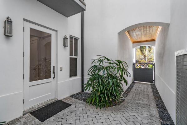 212 Venetian Dr, Delray Beach, Florida 33483, image 1