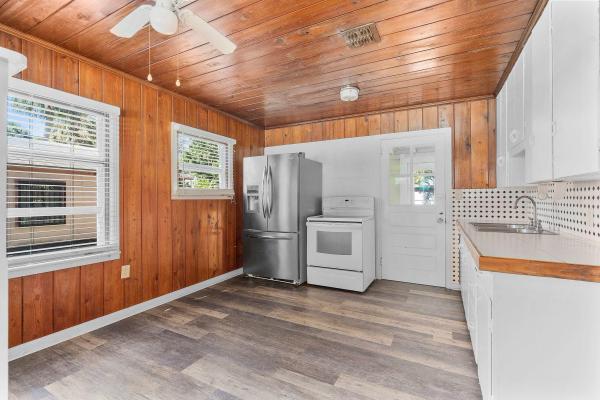 Parkway Place, 806 Boston Ave, Fort Pierce, Florida 34950, image 1