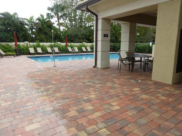 Preston Square, 2901 Bard St, Palm Springs, Florida 33406, image 2