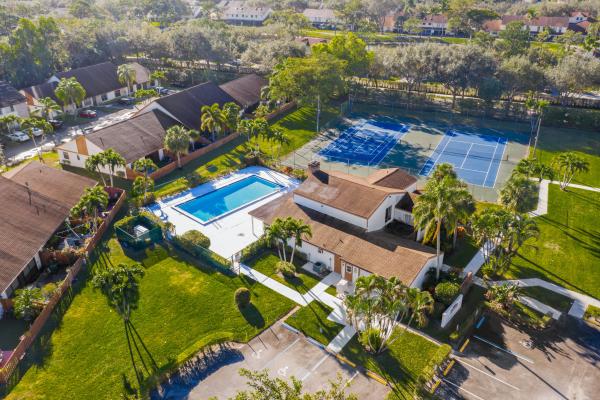 Parkside Green Villas, 1230 Parkside Green Dr #B, Greenacres, Florida 33415, image 2