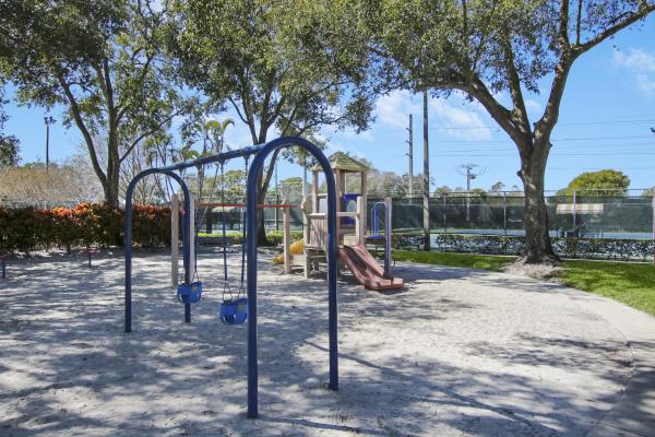 Village Of Sandalwood Lakes, 3724 37th Way, West Palm Beach, Florida 33407, image 2