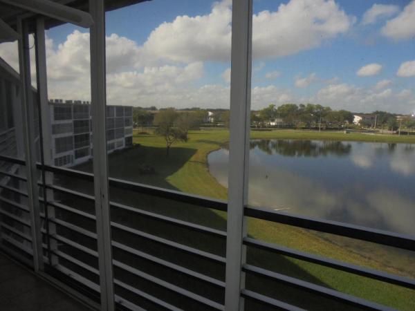 Cornwall At Century Village, 4086 Cornwall E, Boca Raton, Florida 33434, image 3