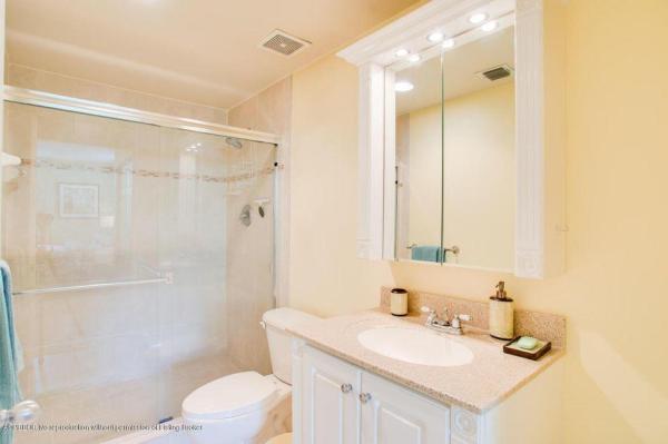The Courtyards In CityPlace, 780 S Sapodilla Ave #308, West Palm Beach, Florida 33401, image 2