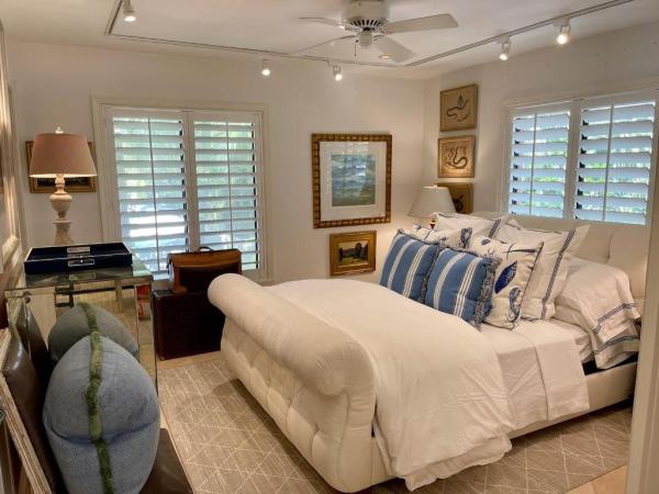 Chilean Court, 226 Chilean Ave #6, Palm Beach, Florida 33480, image 1