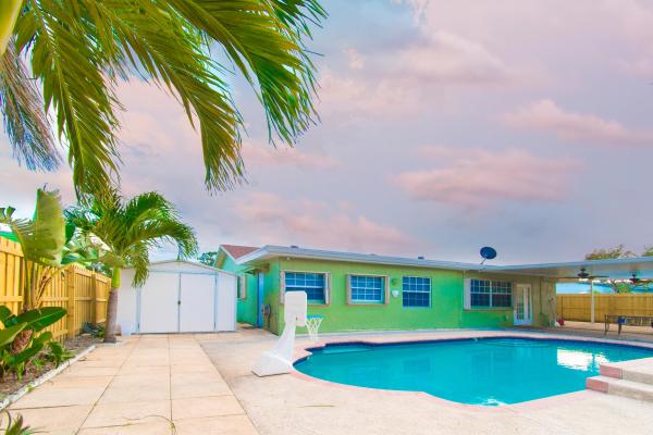 North Kirk Road Properties, 4107 Kivey Dr, Lake Worth, Florida 33461, image 1