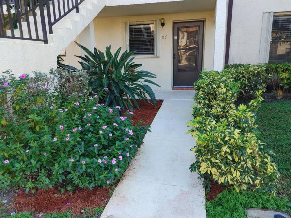 Lucerne Lakes Golf Colony, 7142 Golf Colony Ct #104, Lake Worth, Florida 33467, image 1