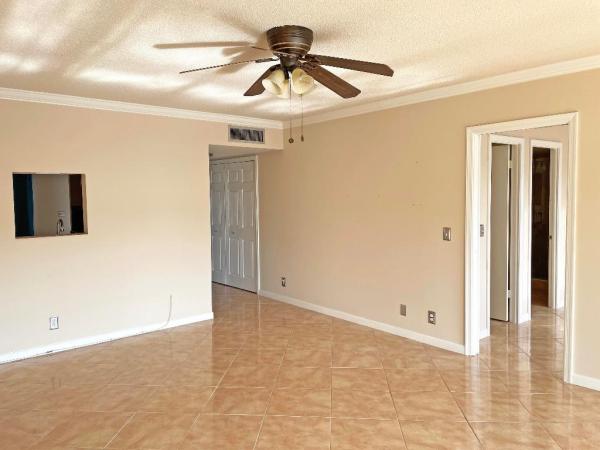 Royal Point Manor East, 3075 E Gardens East Dr #28, Palm Beach Gardens, Florida 33410, image 2