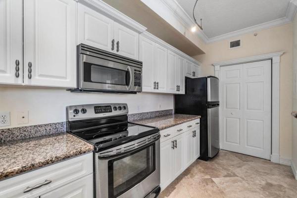 Highland Beach Club, 3606 S Ocean Blvd #1003, Highland Beach, Florida 33487, image 3
