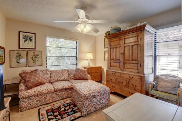 Palm Chase Lakes, 10050 Andrea Ln, Boynton Beach, Florida 33437, image 1