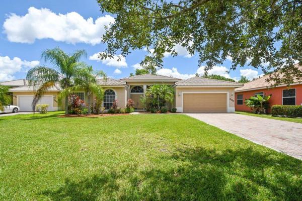 The Sanctuary At Sawgrass Lakes, 300 SW Egret Landing(s), Port St. Lucie, Florida 34953, image 2