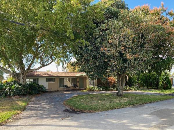 Boca Islands, 324 SW 13th Pl, Boca Raton, Florida 33432, image 1