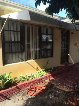 325 S B St, Florida 33460, image 1