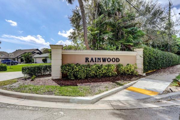 Rainwood West, 1108 Rainwood Cir W, Palm Beach Gardens, Florida 33410, image 2