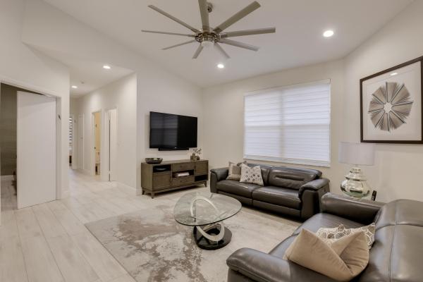 Cambridge At Wycliffe, 4546 Carlton Golf Dr, Lake Worth, Florida 33449, image 2
