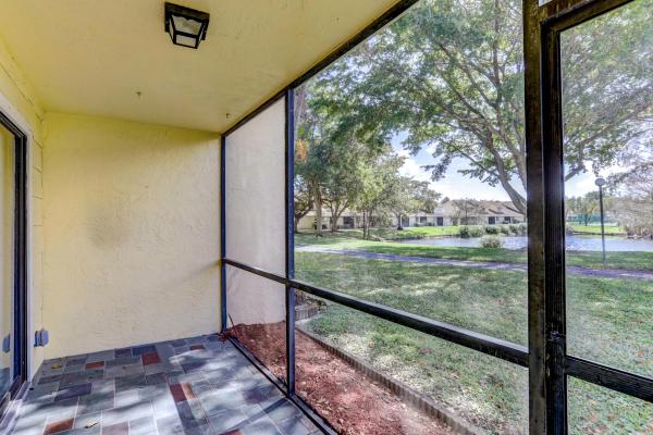 Woodbridge Lakes, 1627 Woodbridge Lakes Cir, West Palm Beach, Florida 33406, image 2