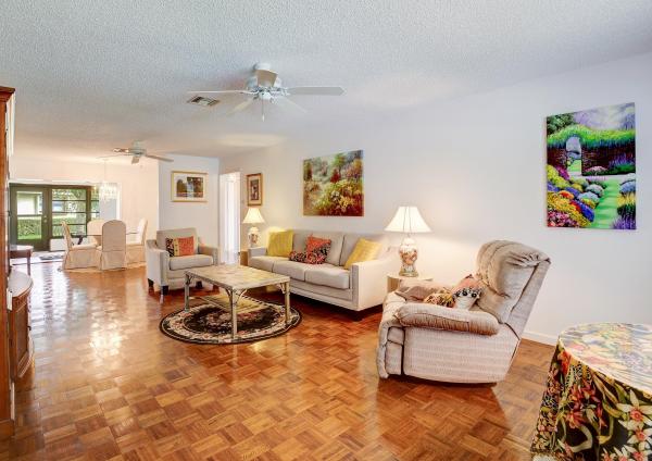 Bent Tree Villas East, 4350 Pear Tree Cir #B, Boynton Beach, Florida 33436, image 2