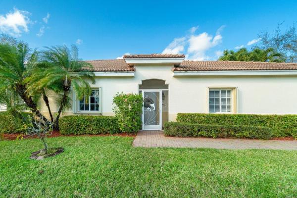 Lighthouse Pointe At Baywinds, 2285 Windjammer Way, West Palm Beach, Florida 33411, image 2