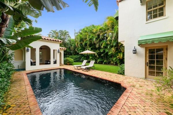 Aravale, 2411 Aravale Rd, West Palm Beach, Florida 33401, image 2
