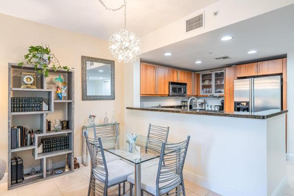 610 Clematis, 610 Clematis St #219, West Palm Beach, Florida 33401, image 2