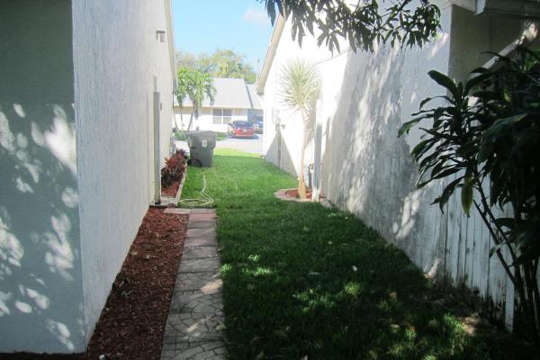 Lee Estates, 5904 Timber Valley Dr, Lake Worth, Florida 33463, image 1