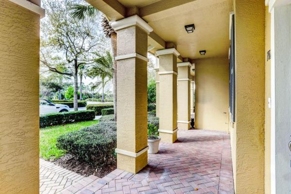 Strathmoor At Botanica, 107 E Thatch Palm Cir, Jupiter, Florida 33458, image 1