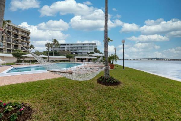 Sutton Place, 2778 S Ocean Blvd, Palm Beach, Florida 33480, image 1