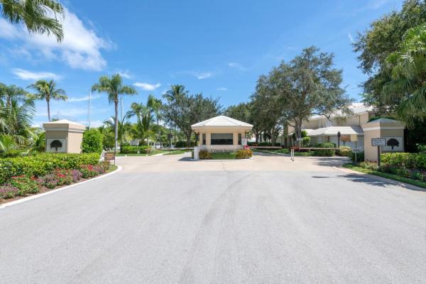 14410 Palmwood Rd #19B, Palm Beach Gardens, Florida 33410, image 2