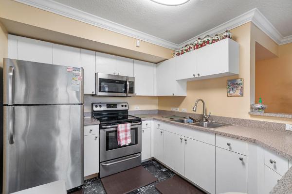 Mirabella Villas, 816 Villa Cir, Boynton Beach, Florida 33435, image 1