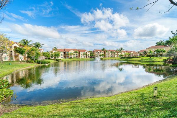 Mirabella Villas, 816 Villa Cir, Boynton Beach, Florida 33435, image 3
