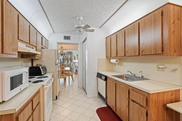 Dorchester At Poinciana Place, 3286 Arcara Way #206, Lake Worth, Florida 33467, image 1