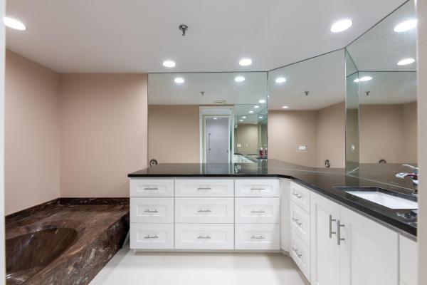 Parliament East, 2427 Presidential Way #704, West Palm Beach, Florida 33401, image 3
