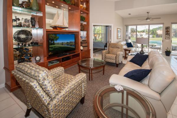 Oaks East, 524 E Tall Oaks Dr, Palm Beach Gardens, Florida 33410, image 1
